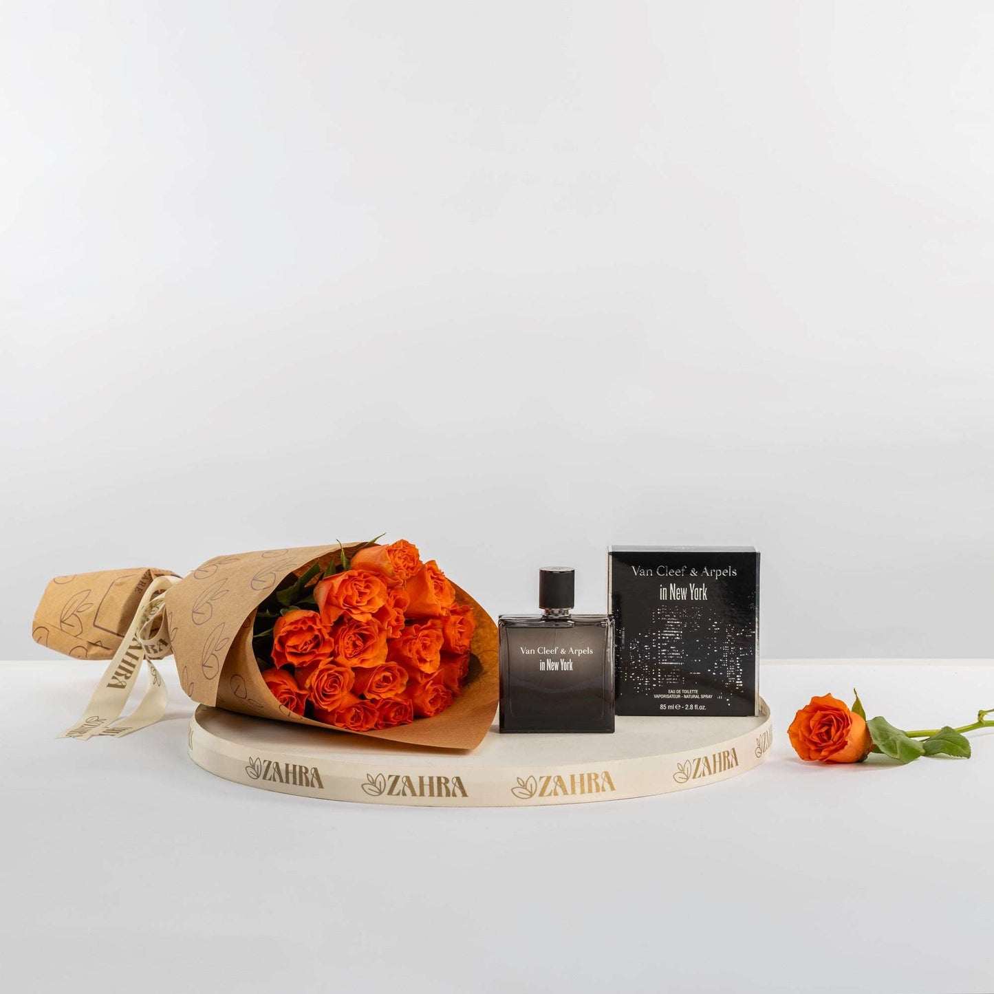 Van Cleef & Arpels in New York & Orange Roses Bouquet