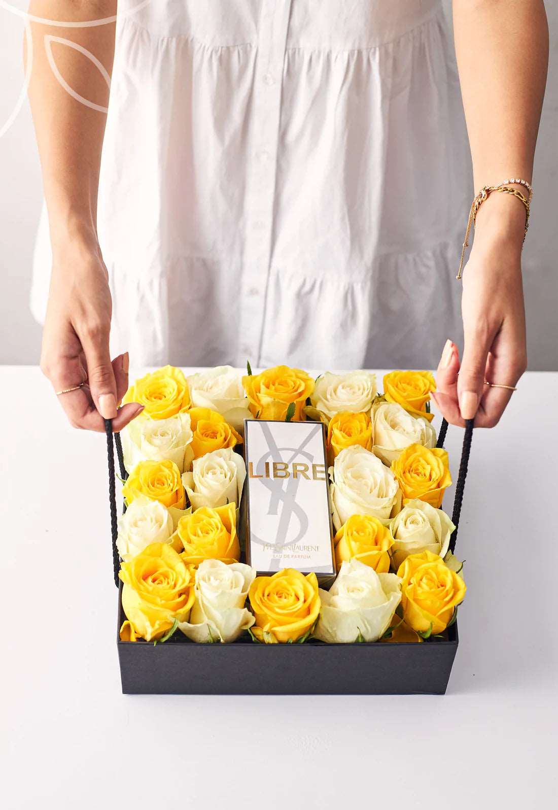 https://cdn.shopify.com/s/files/1/0555/9107/6151/products/RETUCH02_1100x_230d4c20-7ac6-497d-8269-068915da3e7b.jpg?v=16700803851