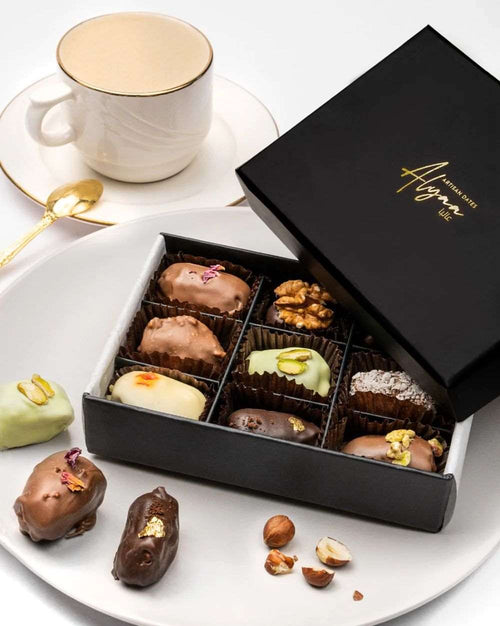 Petite 9 Dates Gift Box