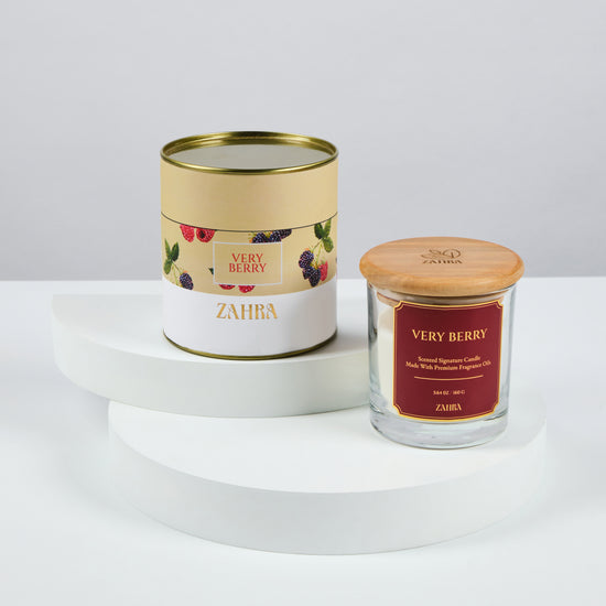 Load image into Gallery viewer, Very Berry Scented Candle
