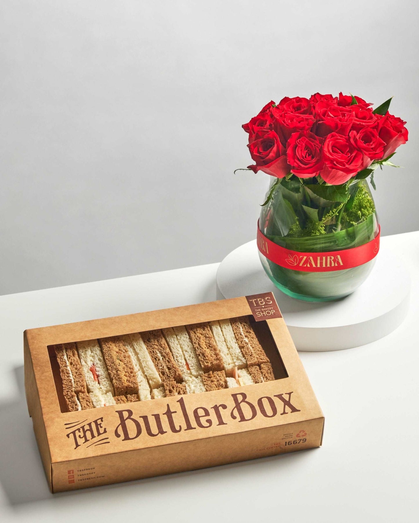 Elegant Vase & TBS Butler Box